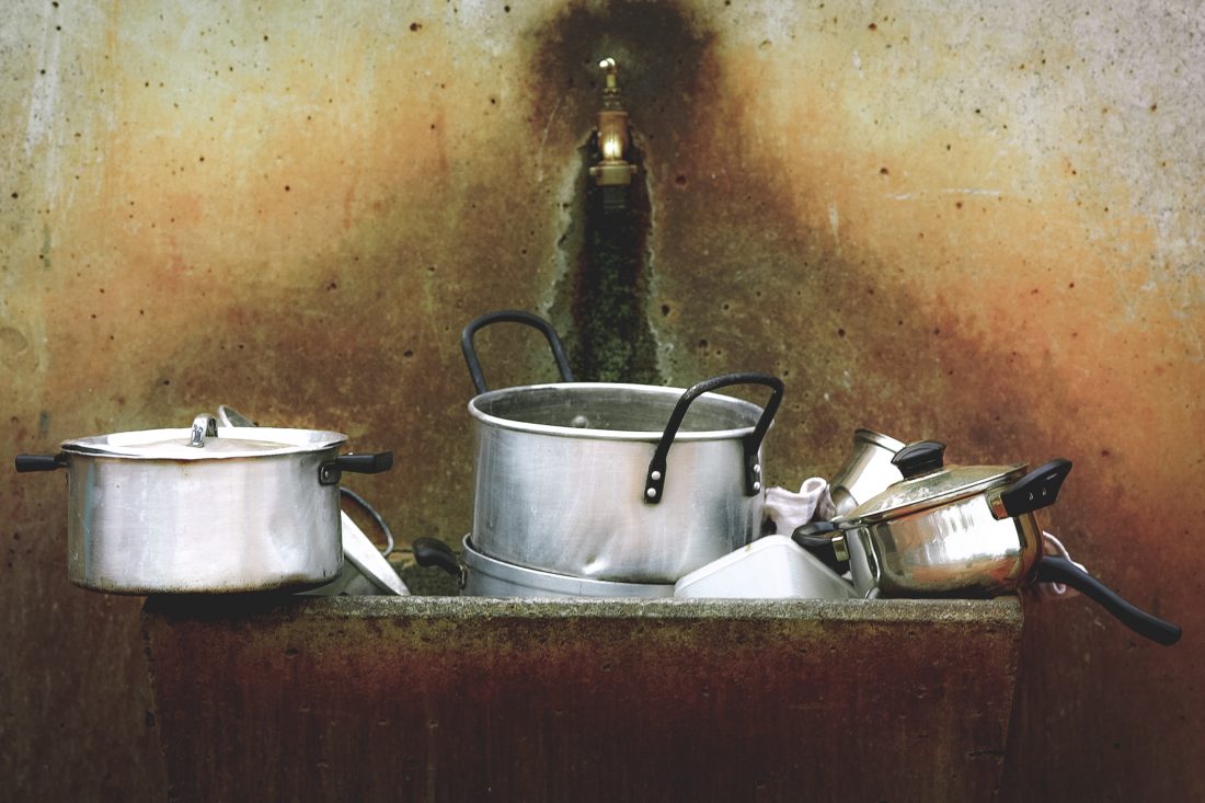 tips for cooking in a hostel kitchen