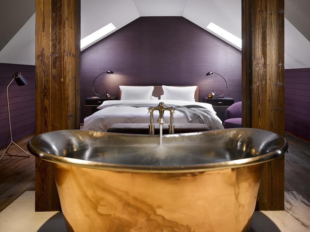 Emblem Hotel in Prague