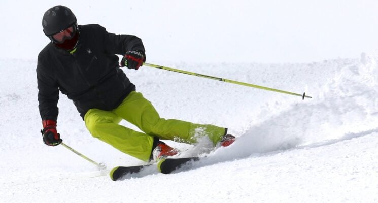 skiing in spain